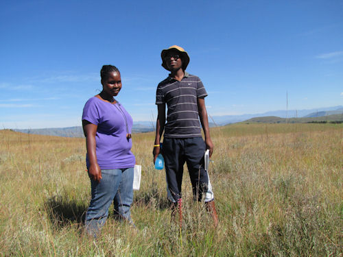 Lindz and Ayanda impendle crew fieldtrip res.sml.